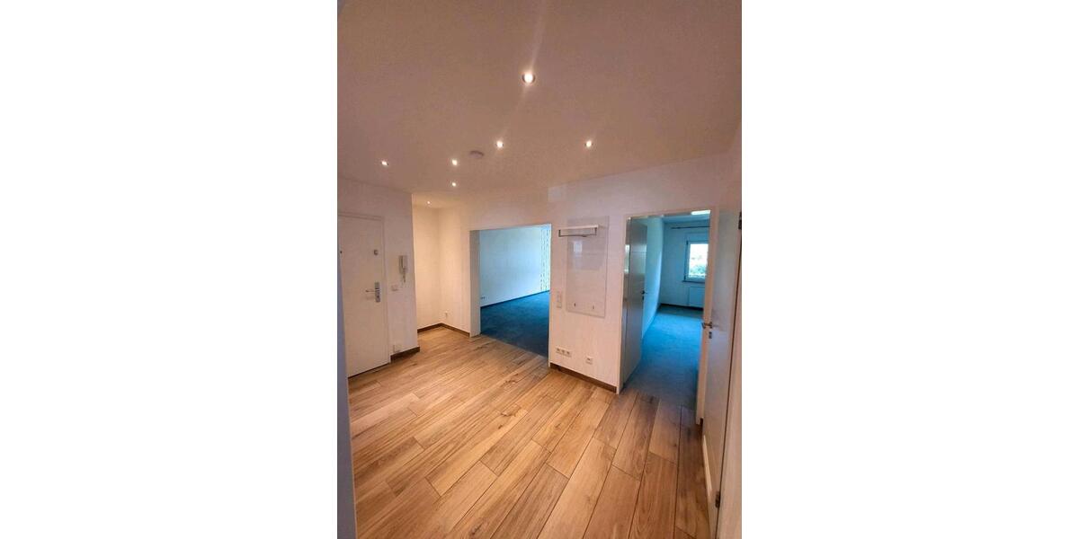 Hochparterre Garbsen - 3 Zimmer, 70 m&sup2;, 985&euro; | Angebot:26705864