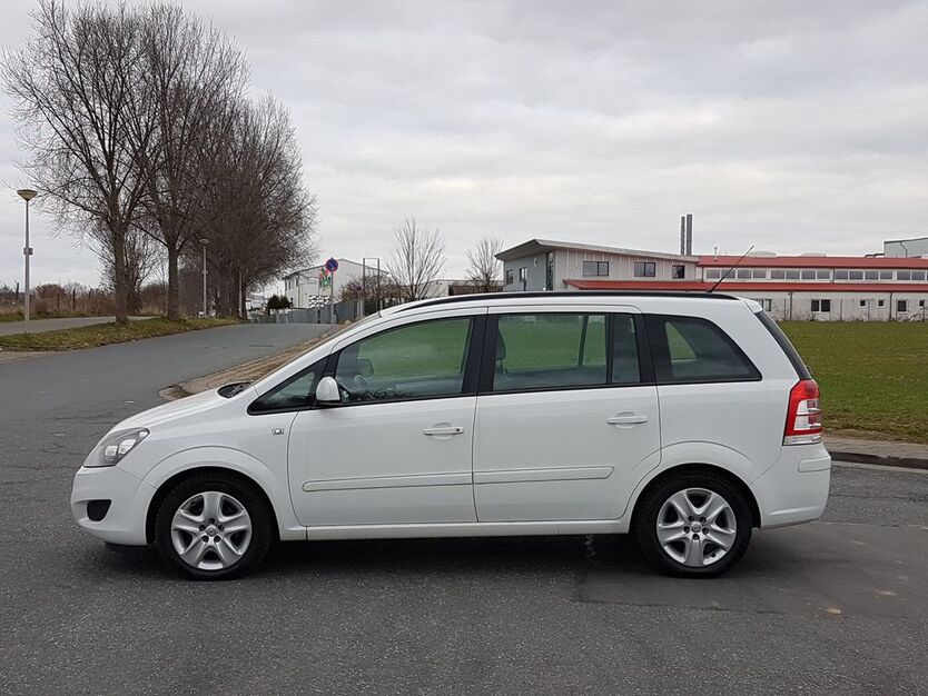 Opel Zafira 124.500 km 5.950 € Hannover 30159