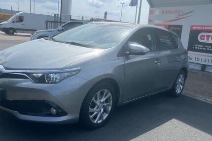 Toyota Auris 45.520 km 11.900 &euro; Hildesheim 31135