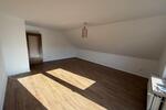 Dachgeschoßwohnung Garbsen - 3 Zimmer, 90 m&sup2;, 1.150&euro; | Angebot:26311002