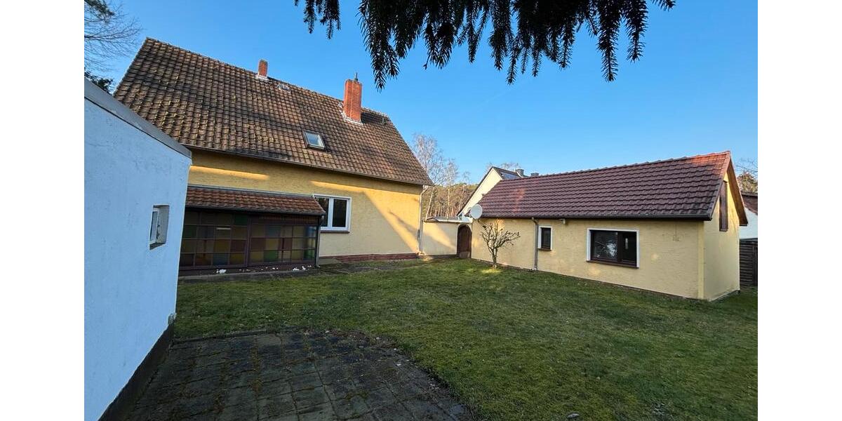 Großzügiges Einfamilienhaus mit Balkon in Poggenhagen 6 zimmer