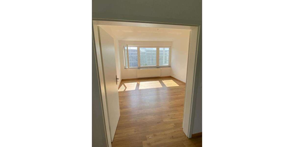 Etagenwohnung Hannover Mitte - 4 Zimmer, 80 m&sup2;, 900&euro; | Angebot:27166688