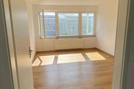 Wohnung Hannover Mitte - 4 Zimmer, 80 m&sup2;, 900&euro; | Angebot:27166688