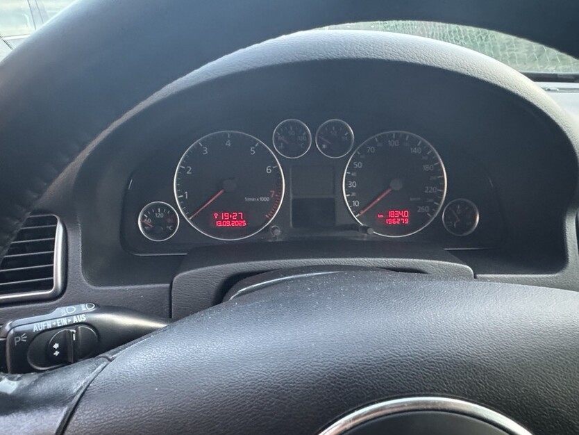 Audi A6 196.279 km 1.300 € Peine 31224