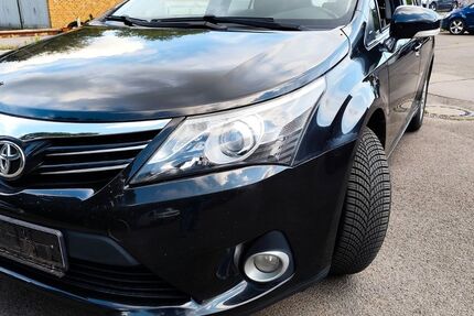 Toyota Avensis 142.250 km 6.800 € Hannover 30539