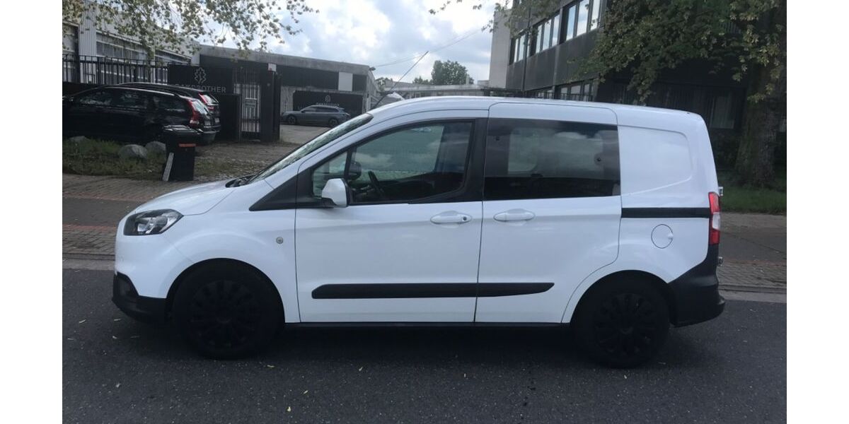 Ford Transit Courier 180.000 km 4.900 &euro; Hannover 30179
