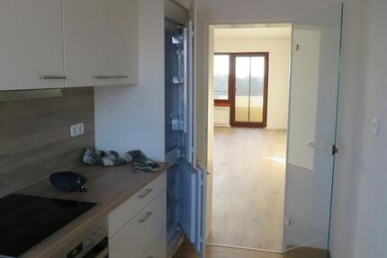 Über den Dächern von Alt-Garbsen, Schubertstraße, 3-Zimmerwohnung in 7. Etage mit Fahrstuhl 3 zimmer