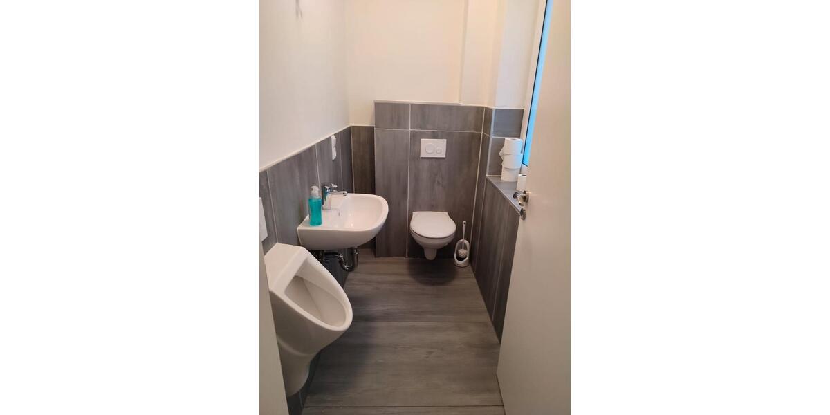 Doppelhaushälfte Hannover - 6 Zimmer, 154 m&sup2;, 1.500&euro; | Angebot:26035556