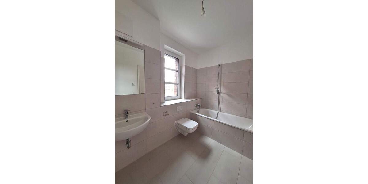 Mehrfamilienhaus, Wohnhaus Hannover Bemerode - 5 Zimmer, 132 m&sup2;, 1.800&euro; | Angebot:25668759
