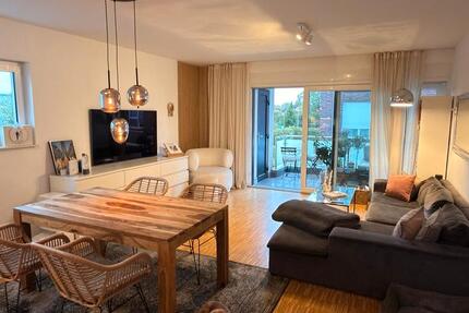 Wunderschöne Wohnung, 82 m2, 3 Zimmer inkl. Küche, Balkon, FBH zimmer