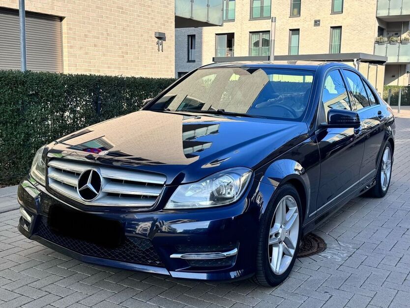 Mercedes-Benz C 250 189.000 km 12.100 € Hannover 30179
