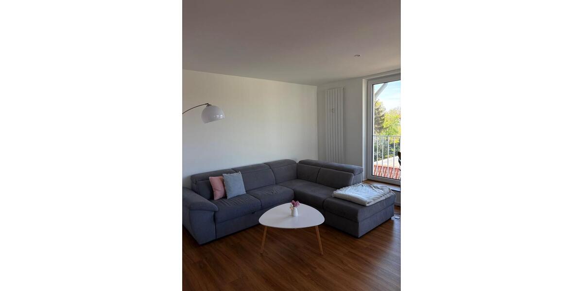 Etagenwohnung Langenhagen Brink - 2 Zimmer, 67 m&sup2;, 1.000&euro; | Angebot:26166572
