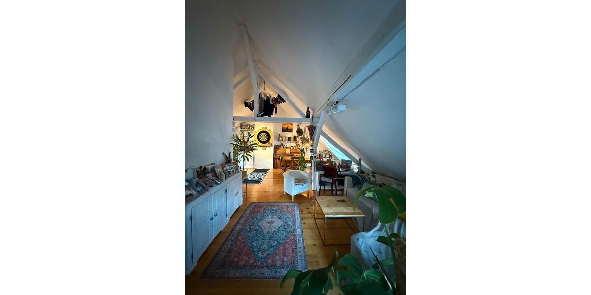 Dachgeschoßwohnung Hannover Linden-Limmer - 1.5 Zimmer, 70 m&sup2;, 950&euro; | Angebot:26277715