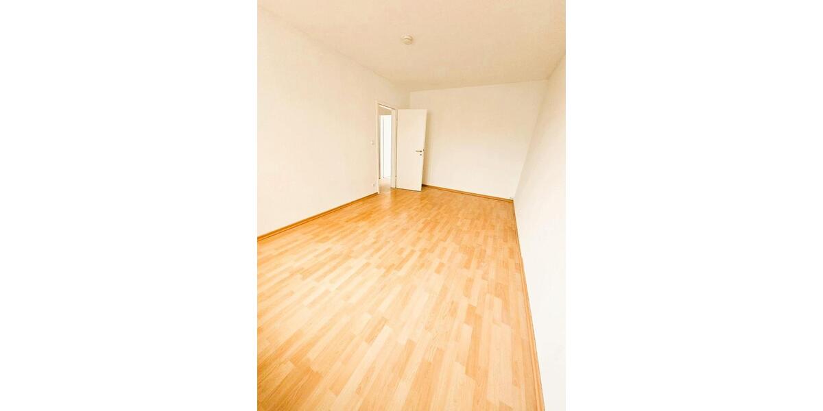 Helle, renovierte 3-Zi.-Wohnung mit Balkon im Altwarmbüchen 3 zimmer