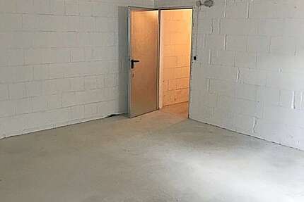 Garagen / Stellplätze Seelze - 80&euro; | Angebot:25567679