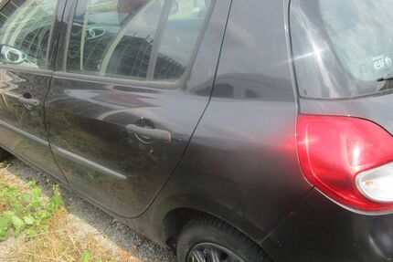 Renault Clio 188.000 km 1.499 € Hannover 30419