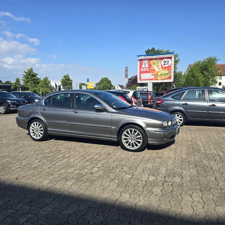 Jaguar X-Type 224.000 km 1.300 € Garbsen/ Hannover 30827