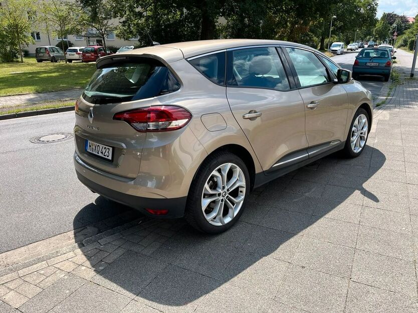 Renault Scenic 100.000 km 7.800 € Hannover 30179