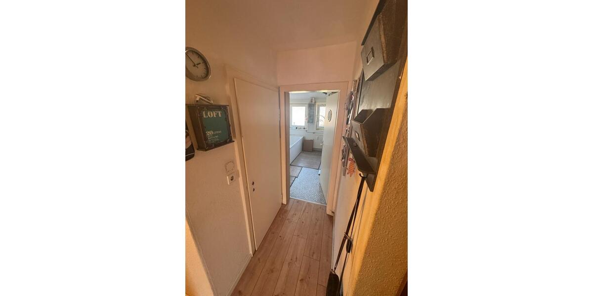 Dachgeschoßwohnung Seelze - 5 Zimmer, 100 m&sup2;, 1.100&euro; | Angebot:26636497
