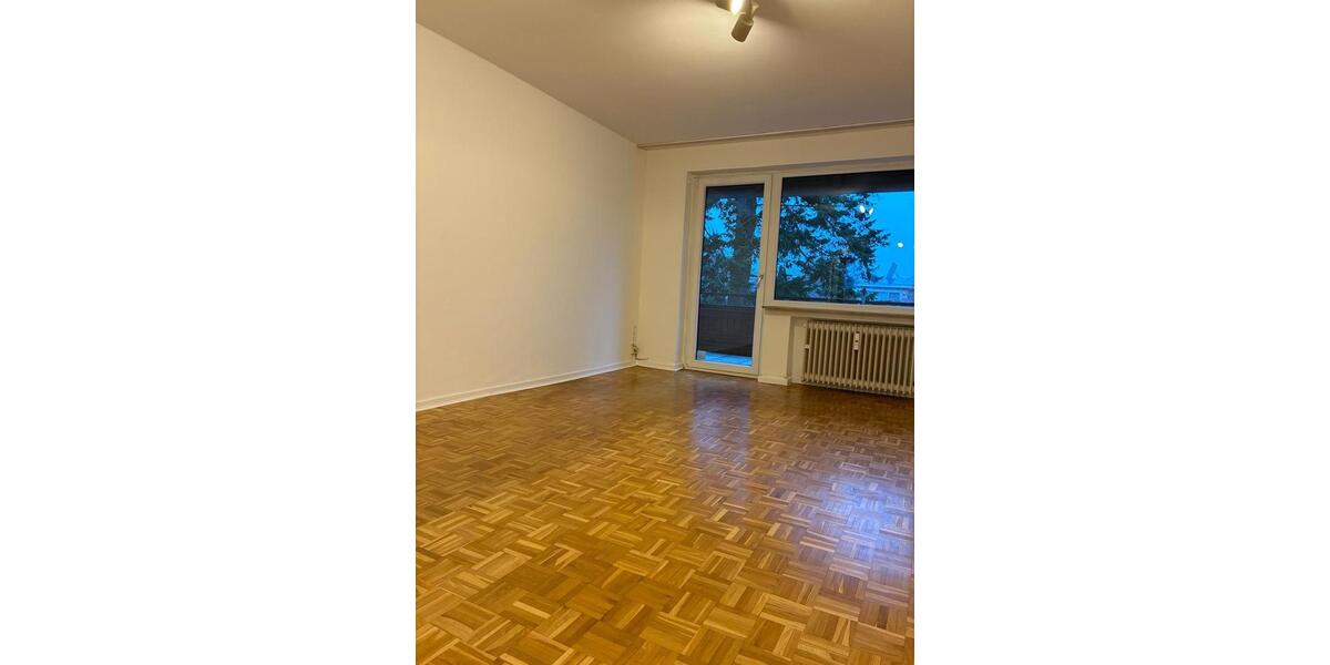 Helle 2,5-Zimmer-Wohnung mit großem Balkon in Kirchrode 2.5 zimmer