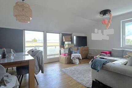 Charmante 4 Zimmer-Dachgeschoßwohnung mit Balkon