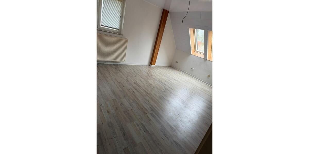 Einfamilienhaus Wedemark - 7 Zimmer, 180 m&sup2;, 285.000&euro; | Angebot:26091118