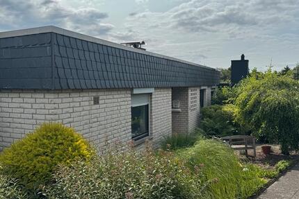Bungalow, voll unterkellert, mit tollem Ausblick, idyllische Lage