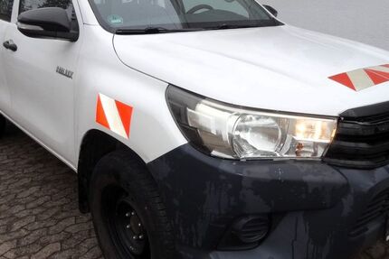 Toyota Hilux 455.352 km 14.256 &euro; Langenhagen 30855