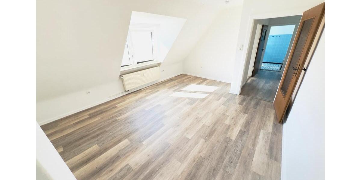 Dachgeschoßwohnung Laatzen - 3 Zimmer, 68 m&sup2;, 680&euro; | Angebot:26629470