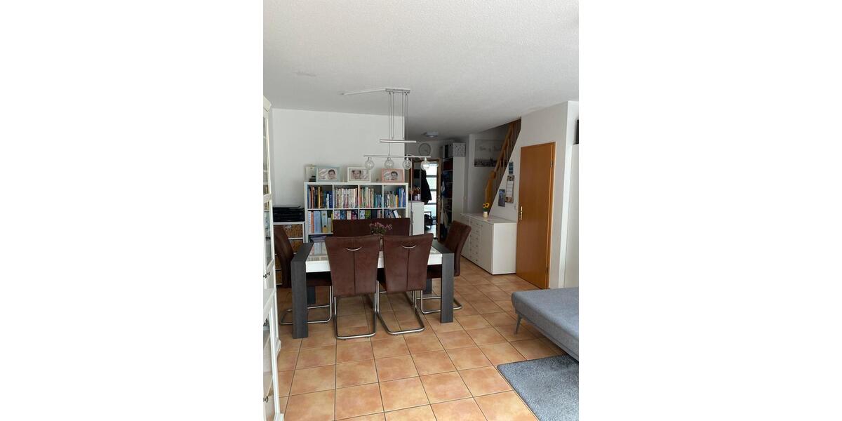Reihenhaus Garbsen - 5 Zimmer, 140 m&sup2;, 1.780&euro; | Angebot:27607082