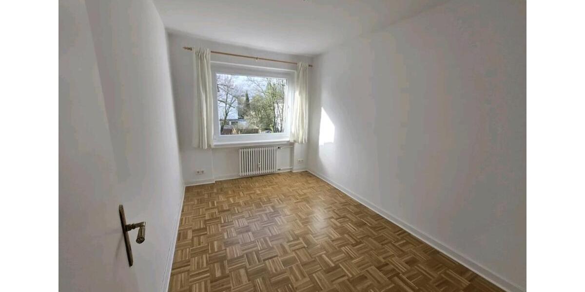 Ruhige, geräumige 5-Zimmer-Wohnung in Kirchrode 5 zimmer