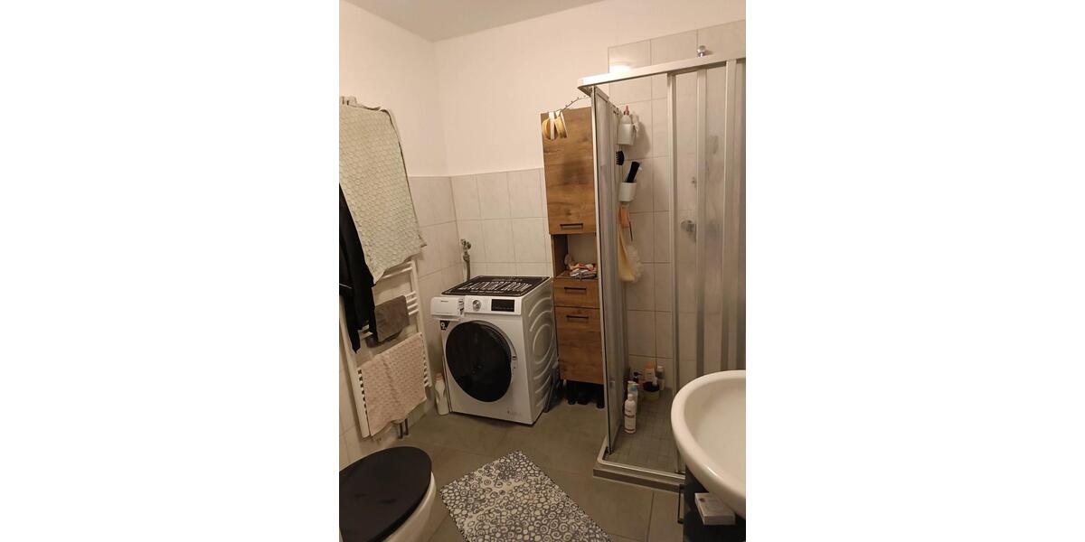 Etagenwohnung Hildesheim Bockfeld - 3 Zimmer, 80 m&sup2;, 200.000&euro; | Angebot:27153803