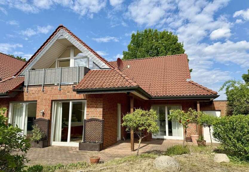 Haus zum Kaufen in Isernhagen Kircher Bauerschaft 525.000 € 158 m²