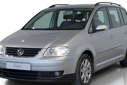 VW Touran 180.000 km 4.990 &euro; Lehrte 31275