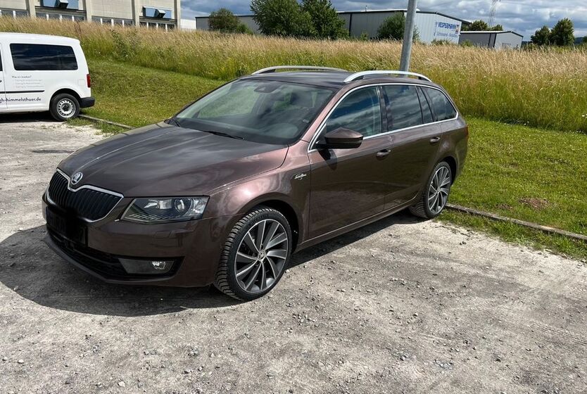 Skoda Octavia 146.000 km 15.650 € Springe 31832