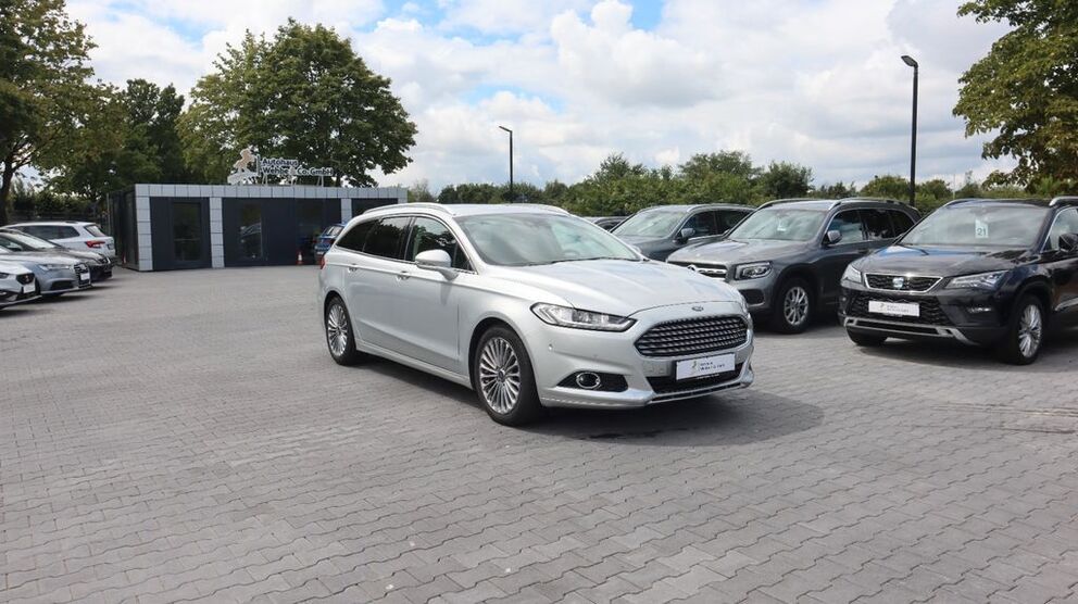 Ford Mondeo 122.000 km 13.900 € Hannover 30457