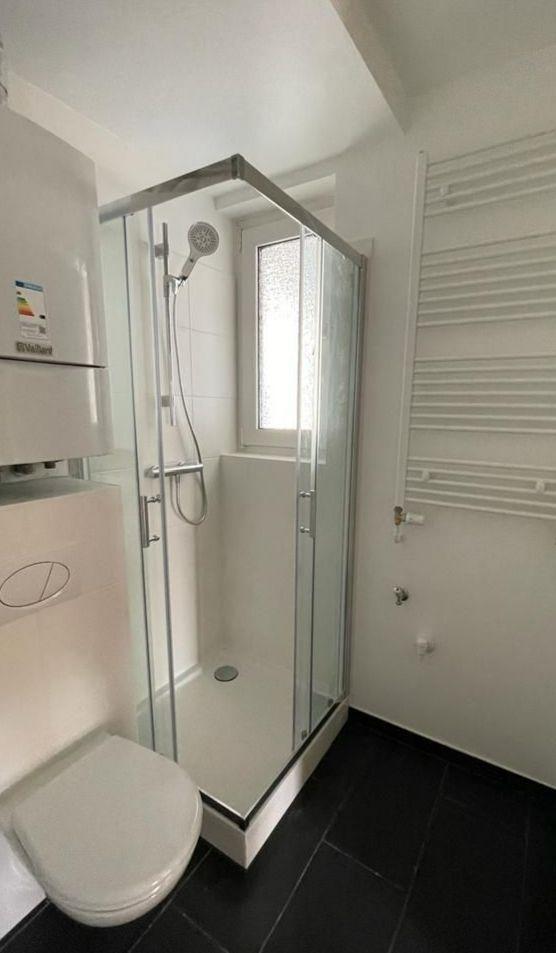 Gut geschnittene, renovierte 3-Zimmer-Wohnung mit 2 Balkonen in Innenstadtlage! zimmer