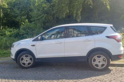 Ford Kuga 135.000 km 8.990 &euro; Hannover 30629