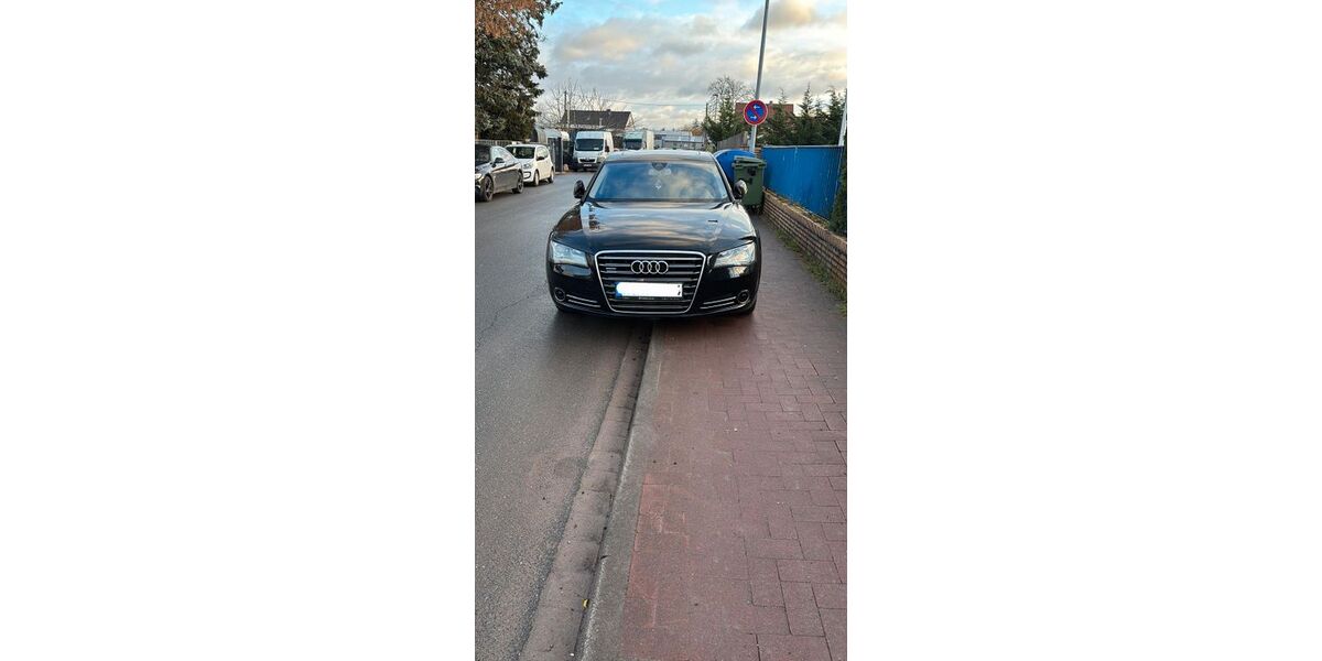 Audi A8 260.000 km 14.900 &euro; Garbsen 30826