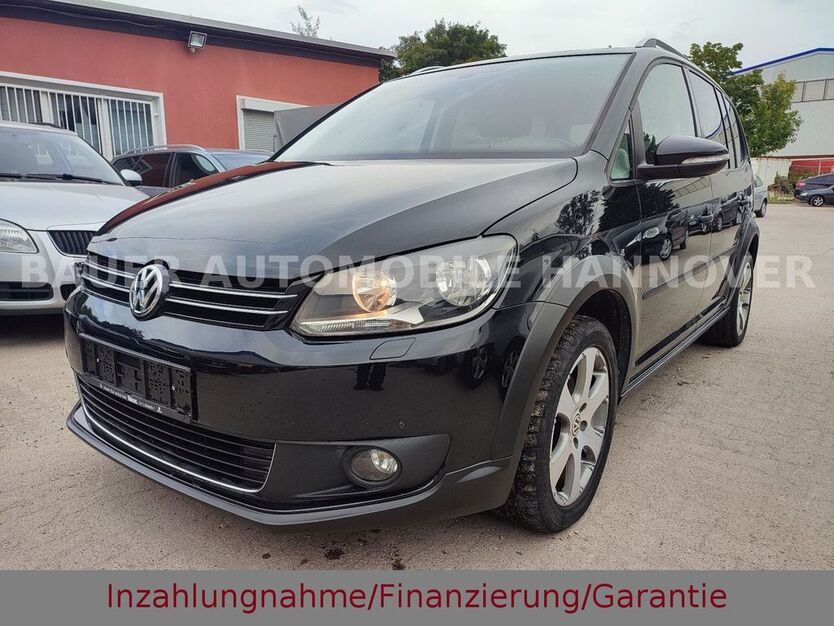 VW Touran 152.332 km 11.499 € Hannover 30419