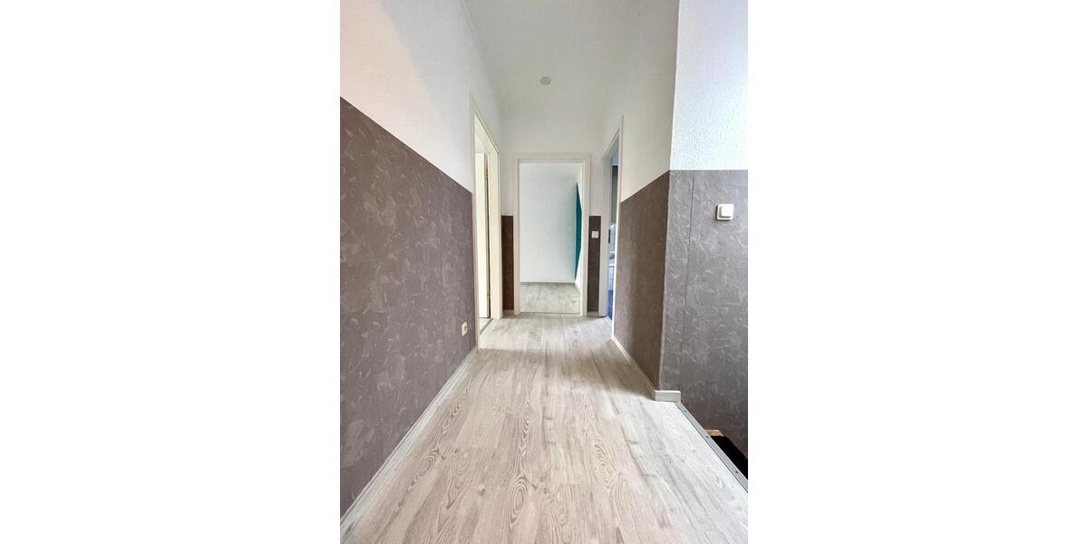 Reihenhaus Sehnde - 3 Zimmer, 95 m&sup2;, 890&euro; | Angebot:23795237