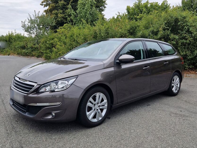 Peugeot 308 158.500 km 8.199 € Ronnenberg 30952