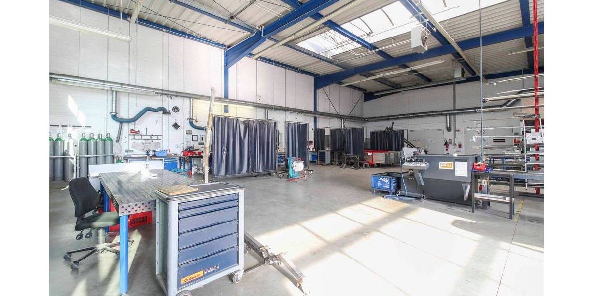 Moderne und sehr gepflegte Büro- und Produktionsimmobilie in beliebter Gewerbelage von Hildesheim zimmer