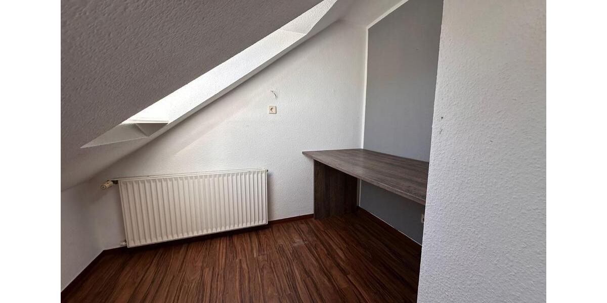 Etagenwohnung Bad Nenndorf - 2 Zimmer, 67 m&sup2;, 670&euro; | Angebot:25012501