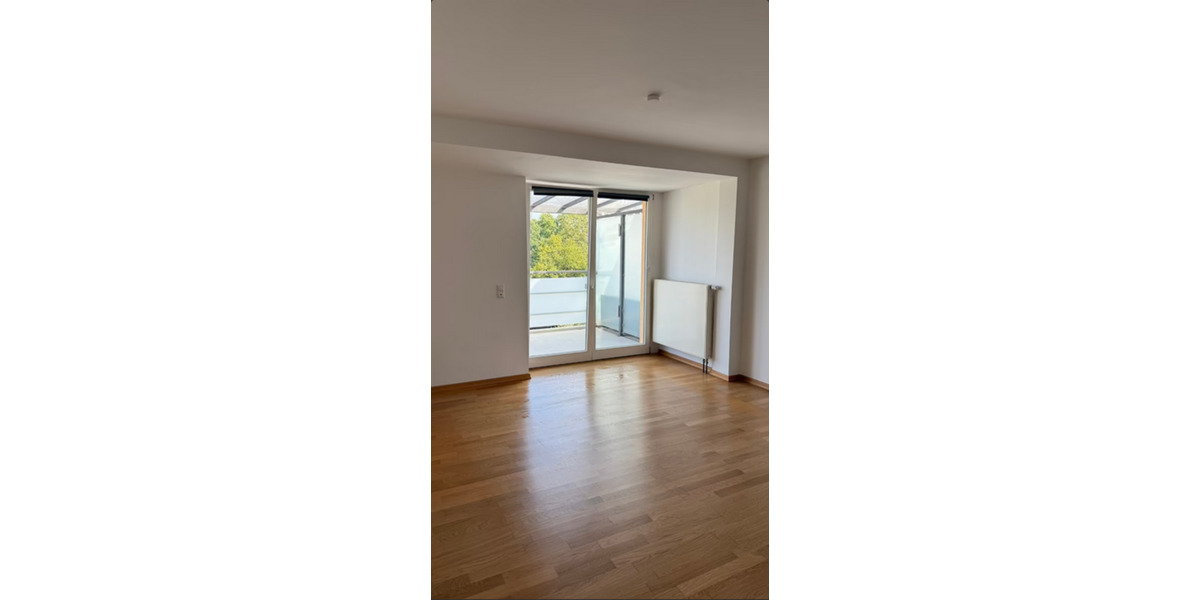 Eigentumswohnung mit großem Balkon inkl. Stellplatz 2 zimmer