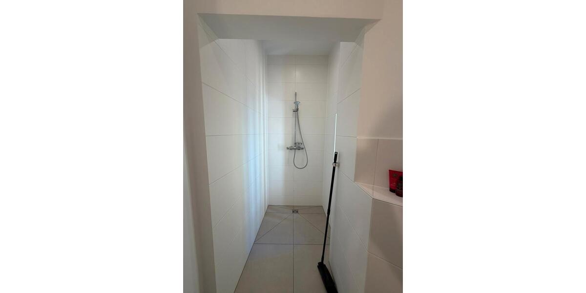 Erdgeschoßwohnung Hannover Linden-Limmer - 1 Zimmer, 15 m&sup2;, 500&euro; | Angebot:26636501