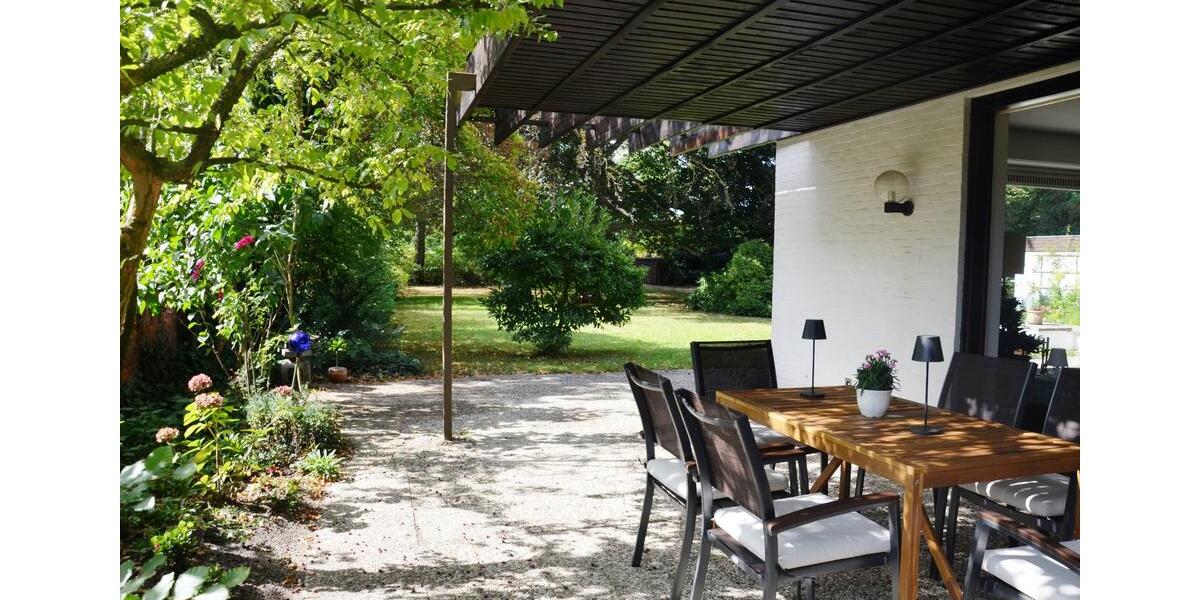 Einfamilienhaus Langenhagen - 11 Zimmer, 357 m&sup2;, 790.000&euro; | Angebot:26711161