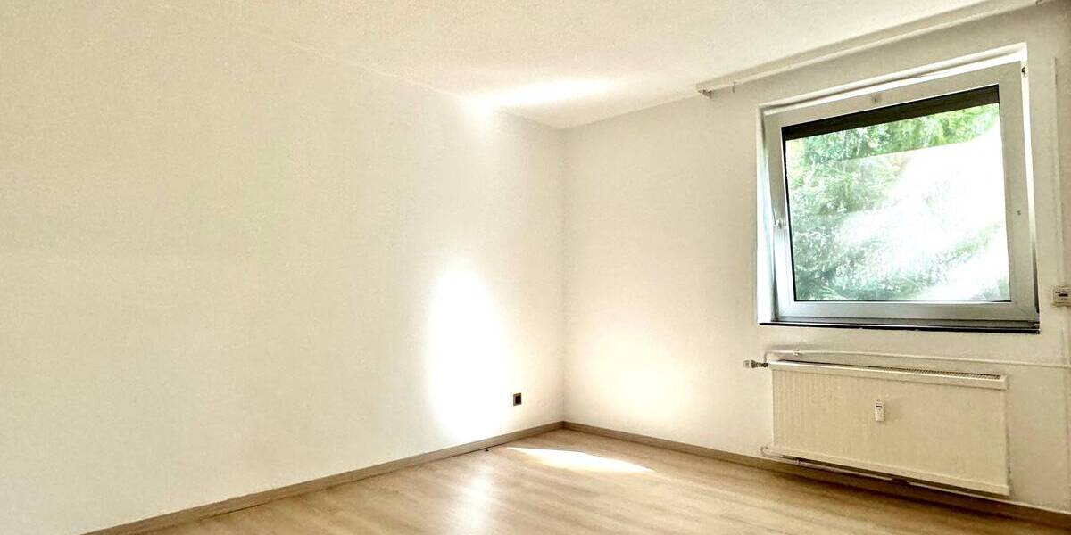 Etagenwohnung Hannover Linden-Süd - 3 Zimmer, 75 m&sup2;, 175.000&euro; | Angebot:25705846