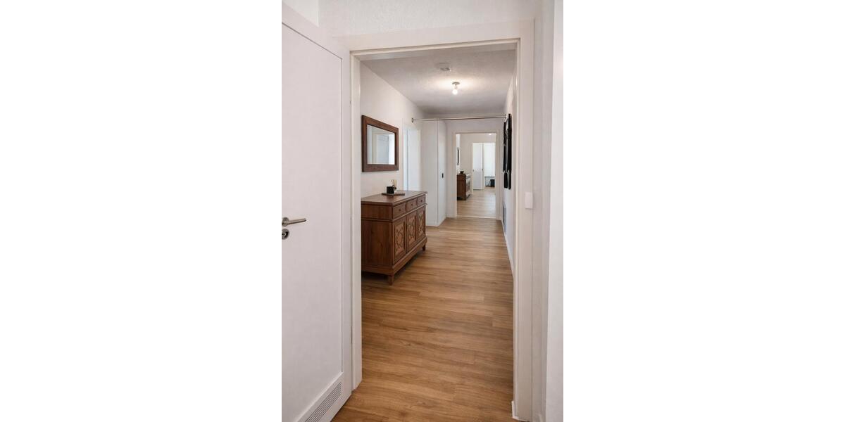 Etagenwohnung Hannover Vahrenwald-List - 2 Zimmer, 65 m&sup2;, 1.000&euro; | Angebot:27551156