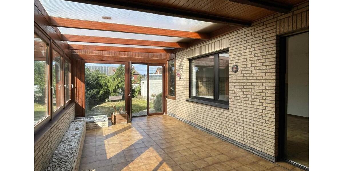 Großzügiges EFH, 6 Zimmer, Wintergarten, ideal für große Familie 6 zimmer